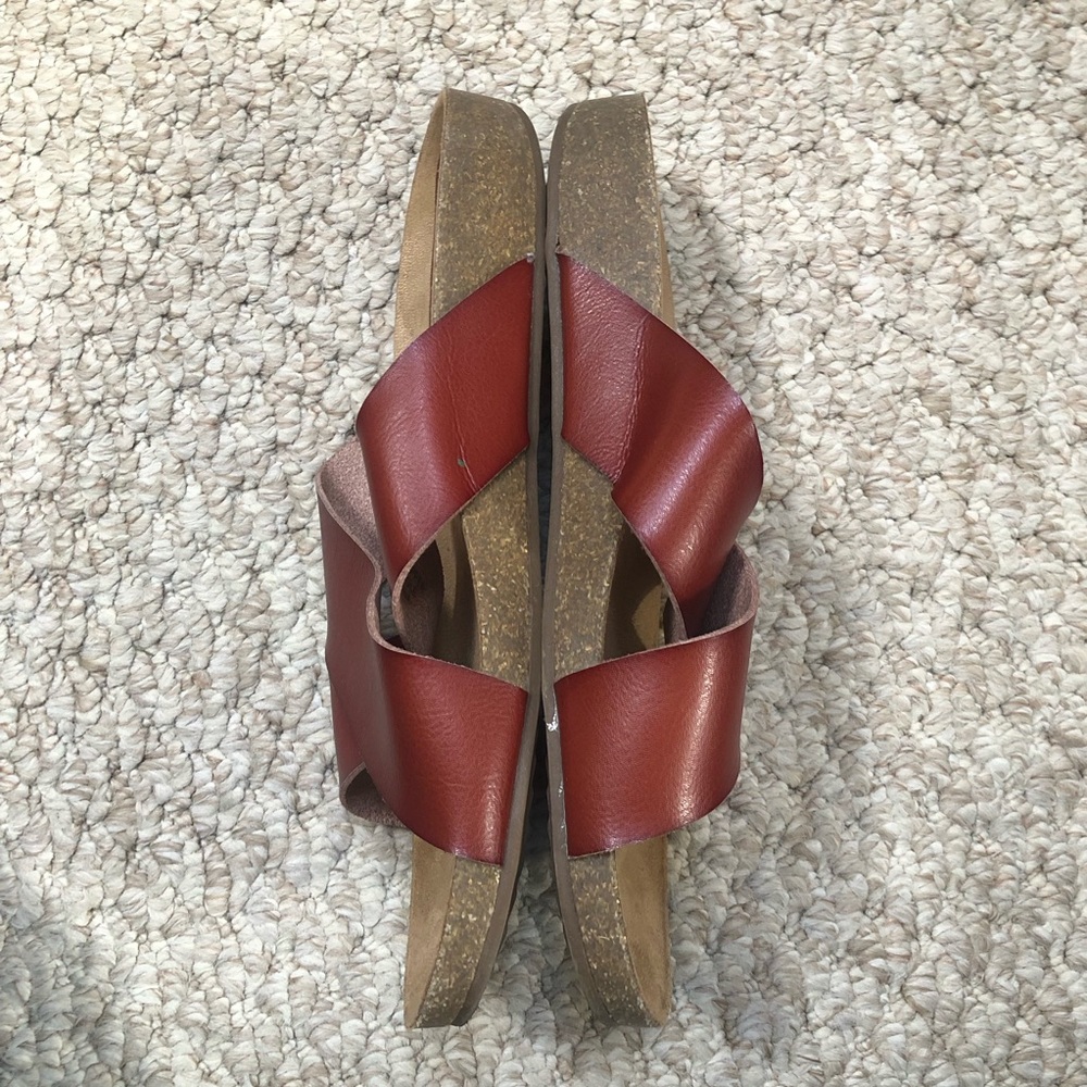 EUC women’s reddish brown crisscross slides size 8.5 - Picture 4 of 6